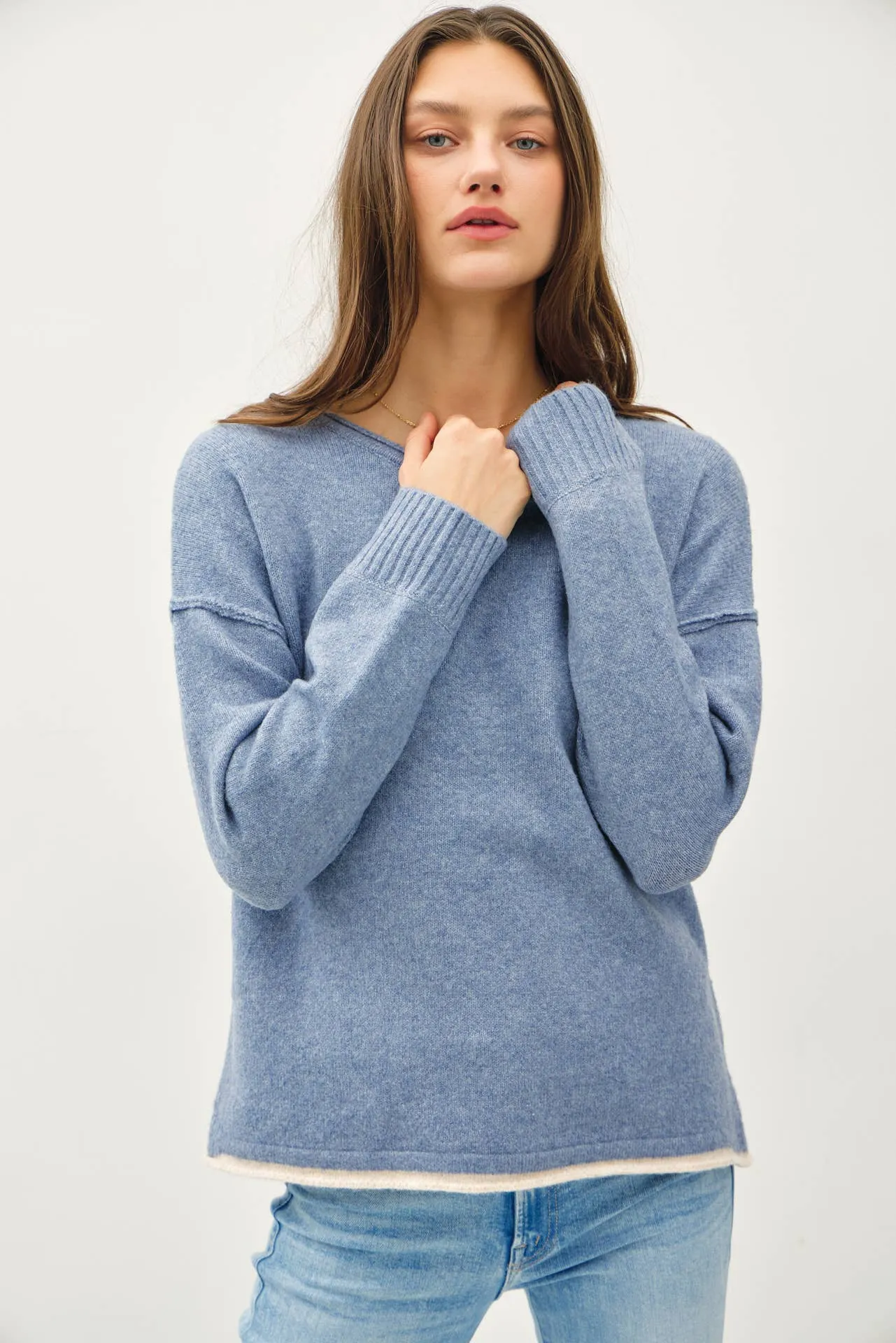 COZY ACCENT COLOR SOLID SWEATER