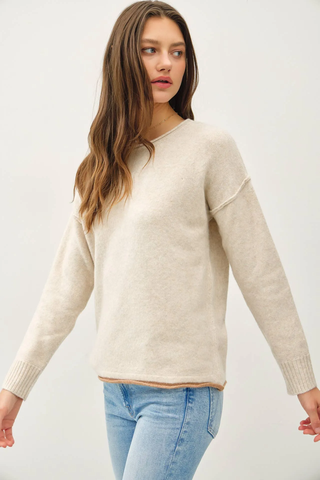 COZY ACCENT COLOR SOLID SWEATER