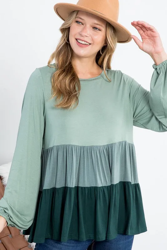 PLUS COLOR BLOCK TIERED SWING TOP