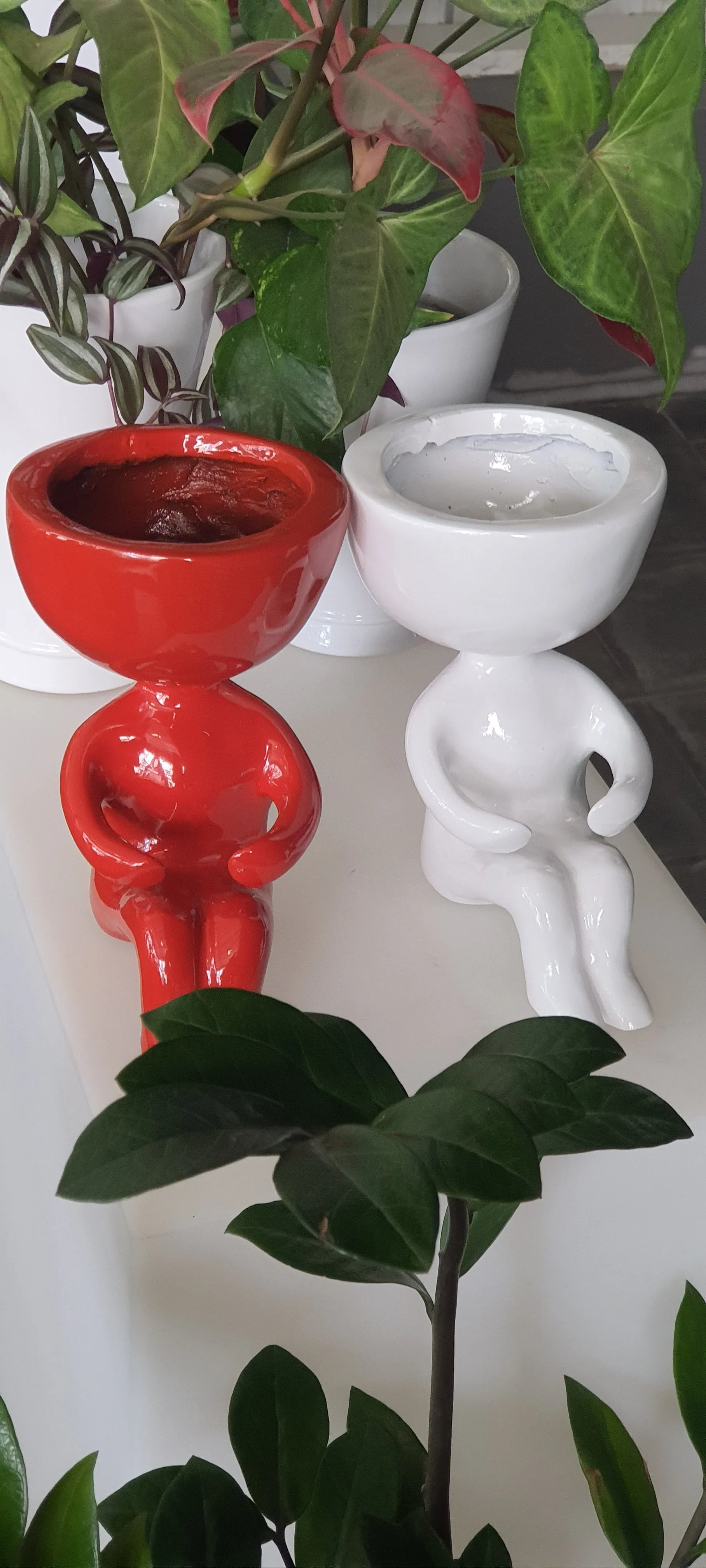 Resin Red Yoga Planter 104