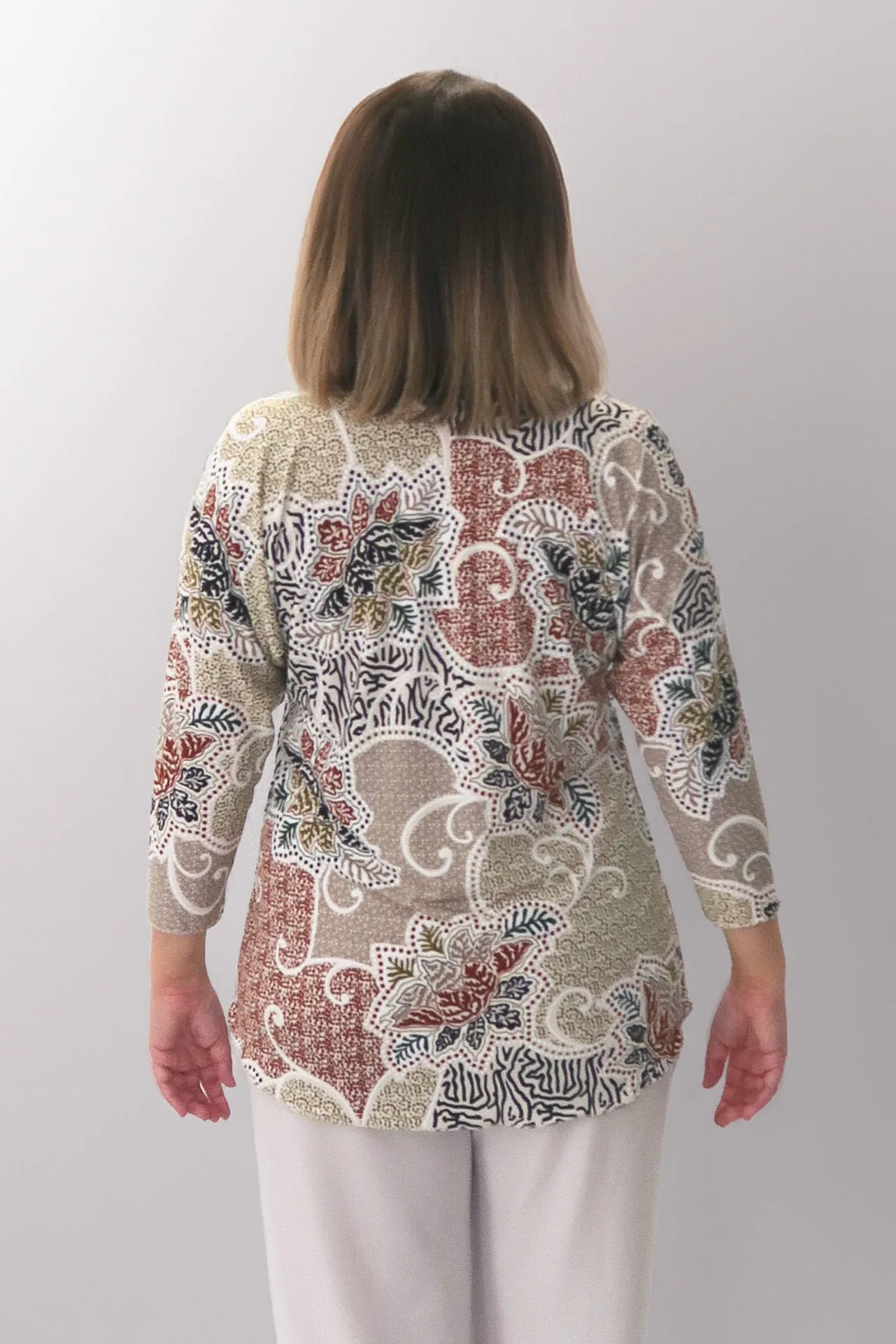 Tapestry Print 3/4 Sleeve Jersey Top